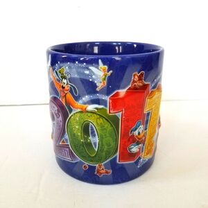2011 Authentic Disney World Parks 3D Mug Mickey and Friends